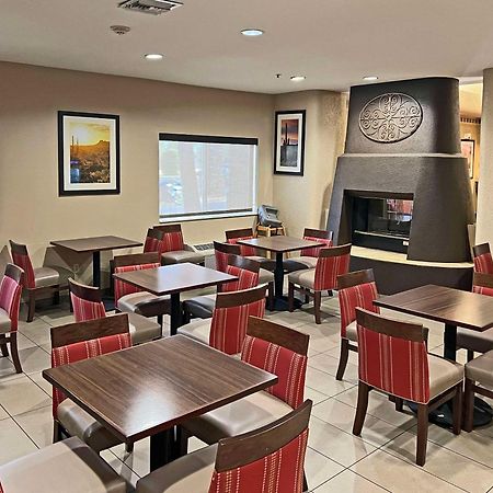 Comfort Suites Peoria Sports Complex Luaran gambar