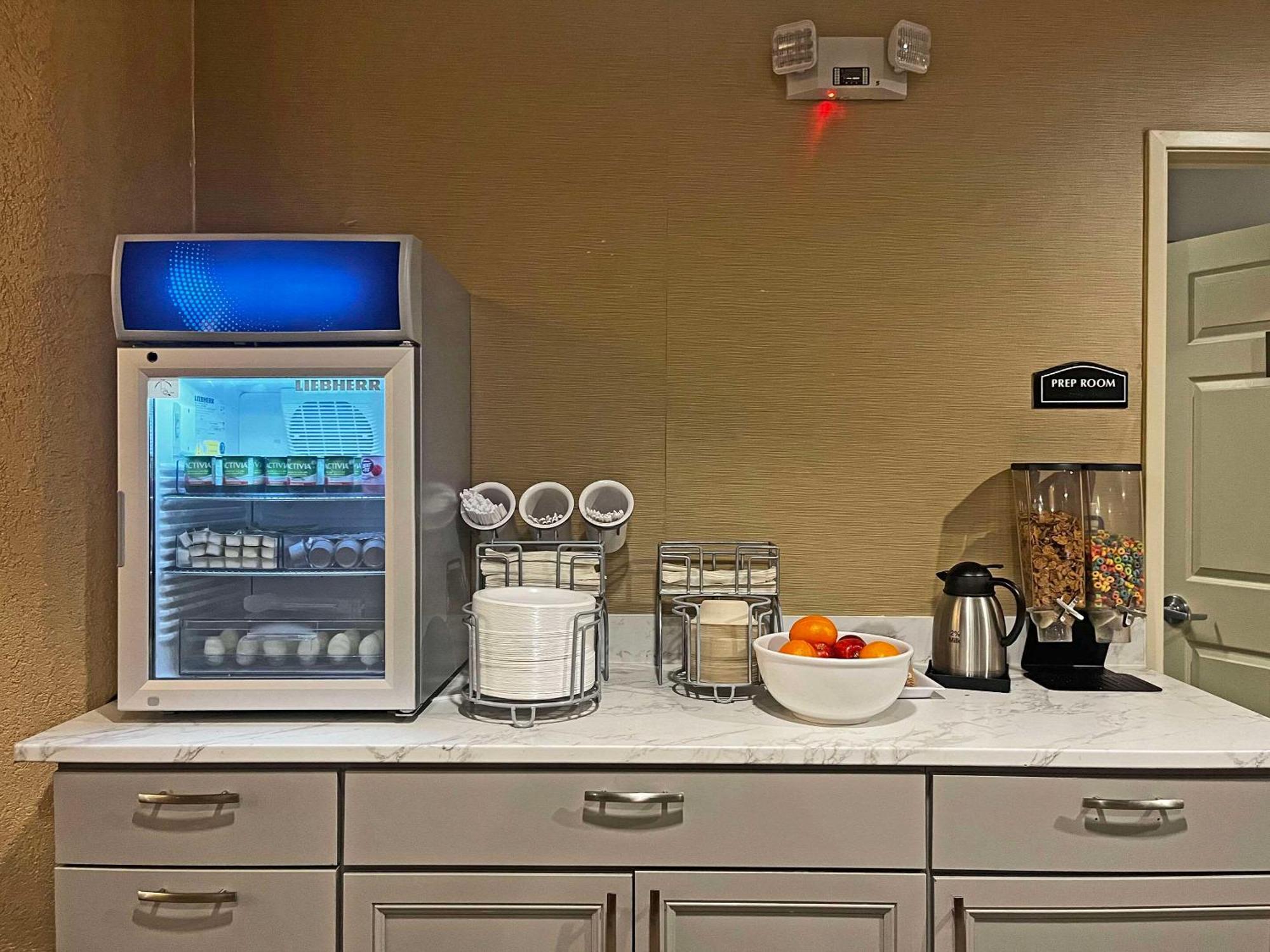 Comfort Suites Peoria Sports Complex Luaran gambar